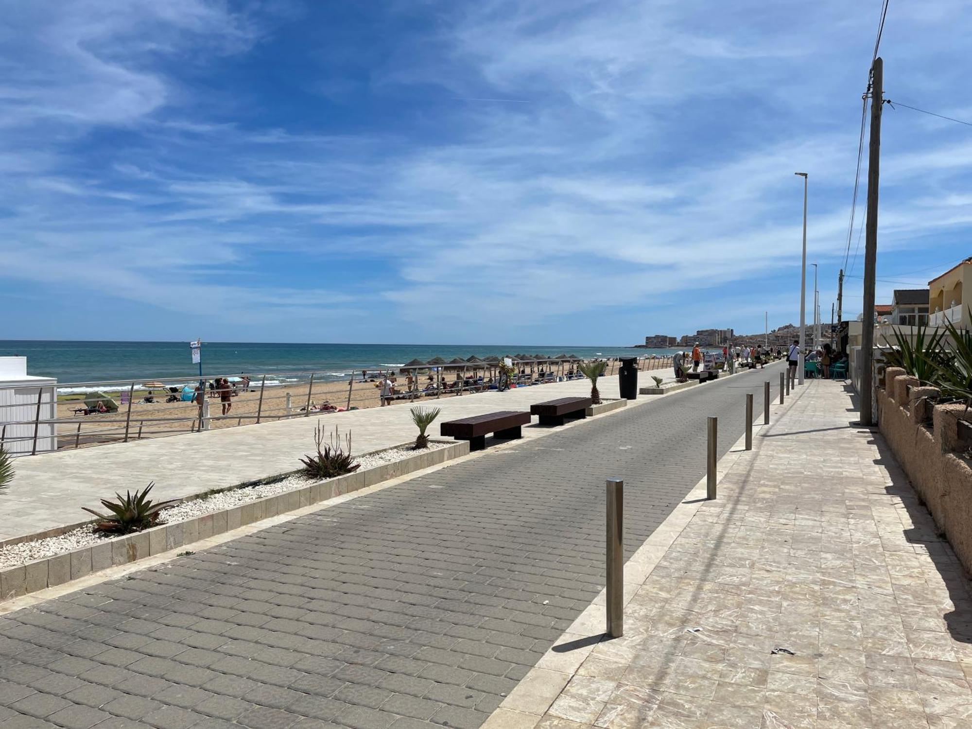 Apartamento Playa La Mata Y Guardamar Exterior photo